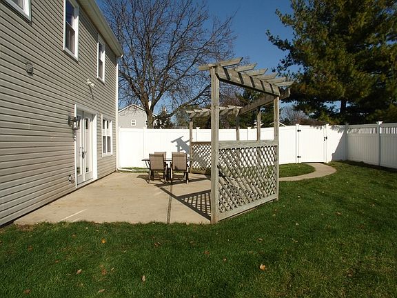 4th image of 193 Timber Oaks Dr