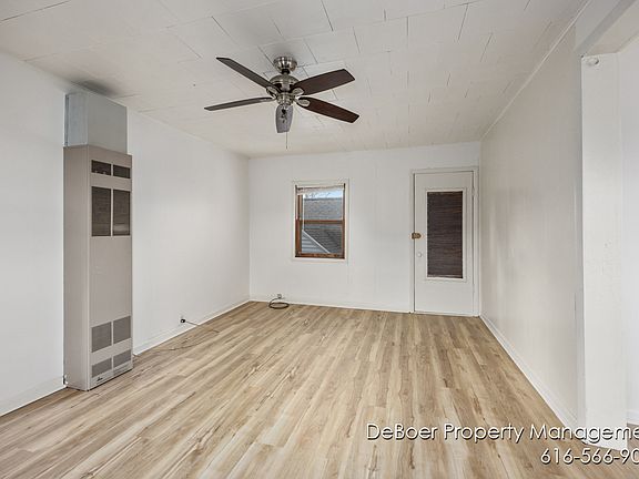 4th image of 1621 Lakeshore Dr Unit 2