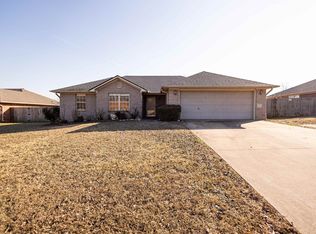 17 Windsor Park Cv, Ward, AR 72176