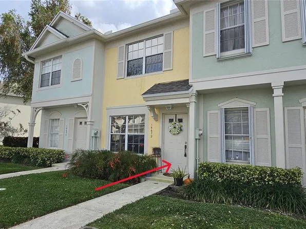 16672 Hemingway Dr, Fort Lauderdale, FL 33326