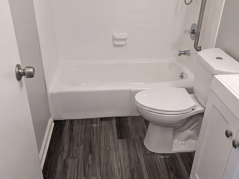 6810 Park Heights Ave — Photo 8