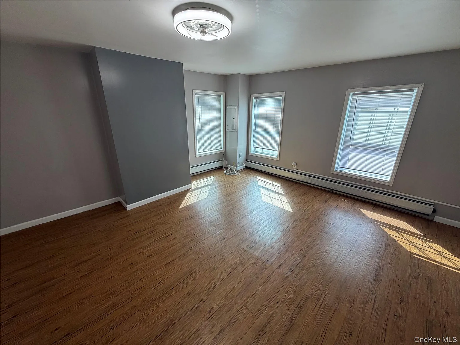 2 bed, 1.0 bath, 700 sqft, $1,800 — Photo 3