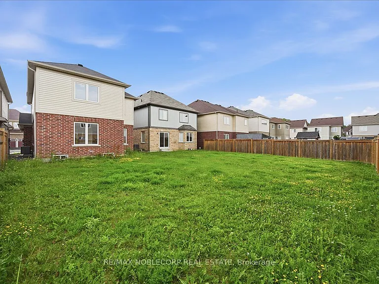 226 Bruce Cameron Dr — Photo 48