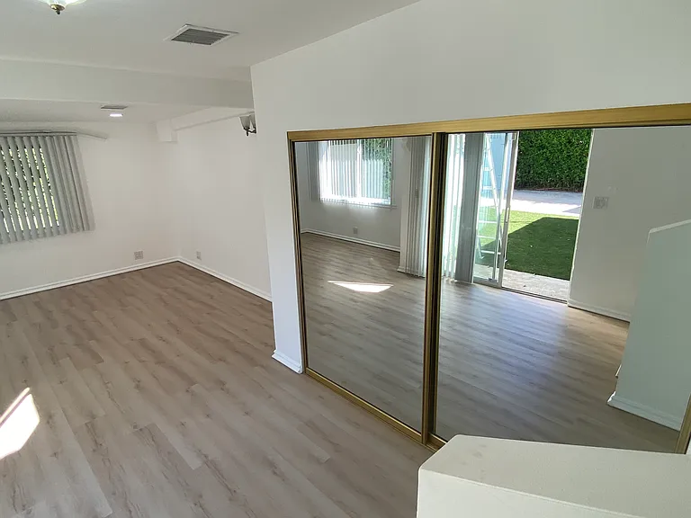 2710 Stoner Ave — Photo 21