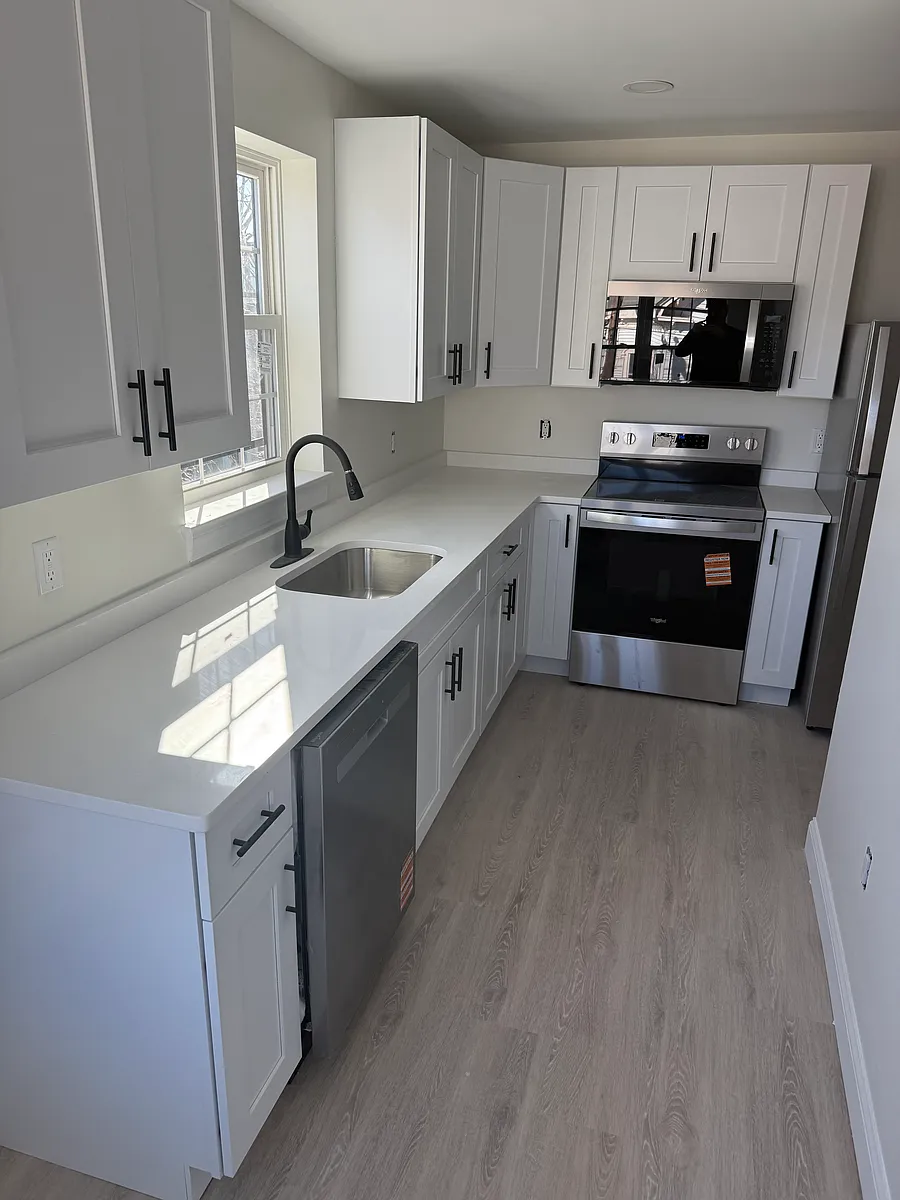 Building Photo - 531 Smith St #201