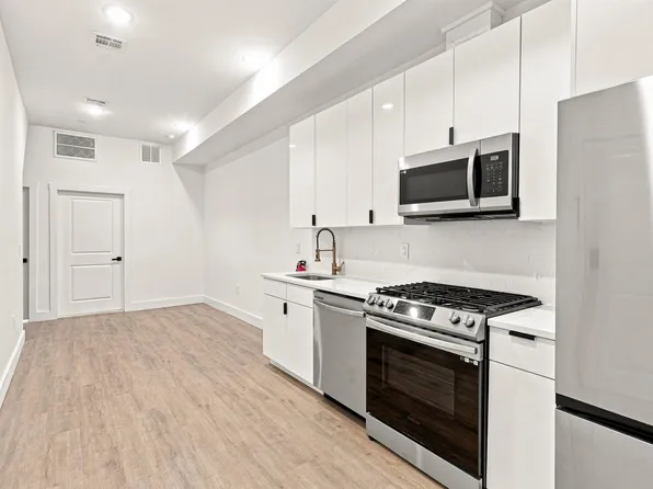 234 Webster Ave #1R, Jersey City, NJ 07307