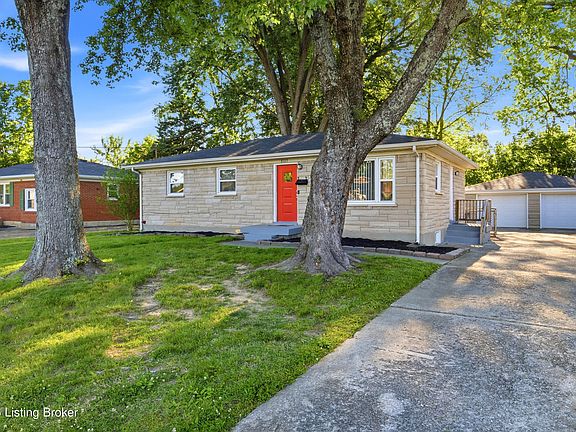 3rd image of 8105 Devonshire Dr
