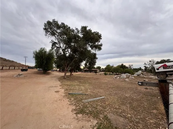 20601 Mountain Ave, Perris, CA 92570
