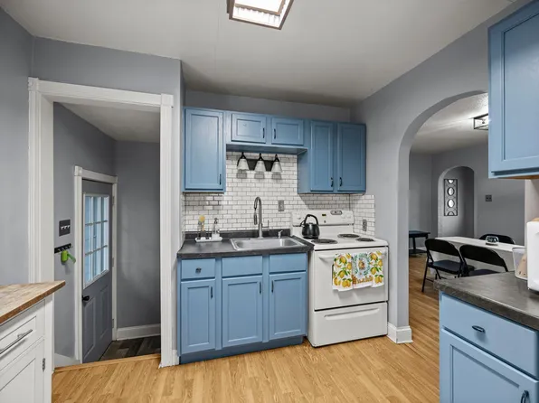 406 5th St NW, Montgomery, MN 56069