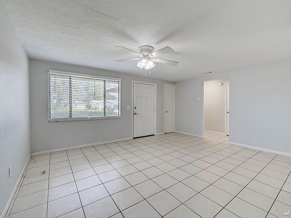 2nd image of 1125 Bradley Cir