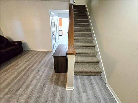 5th image of 168 E University Dr APT L204