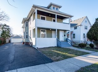 710 N Poplar St, Waukegan, IL