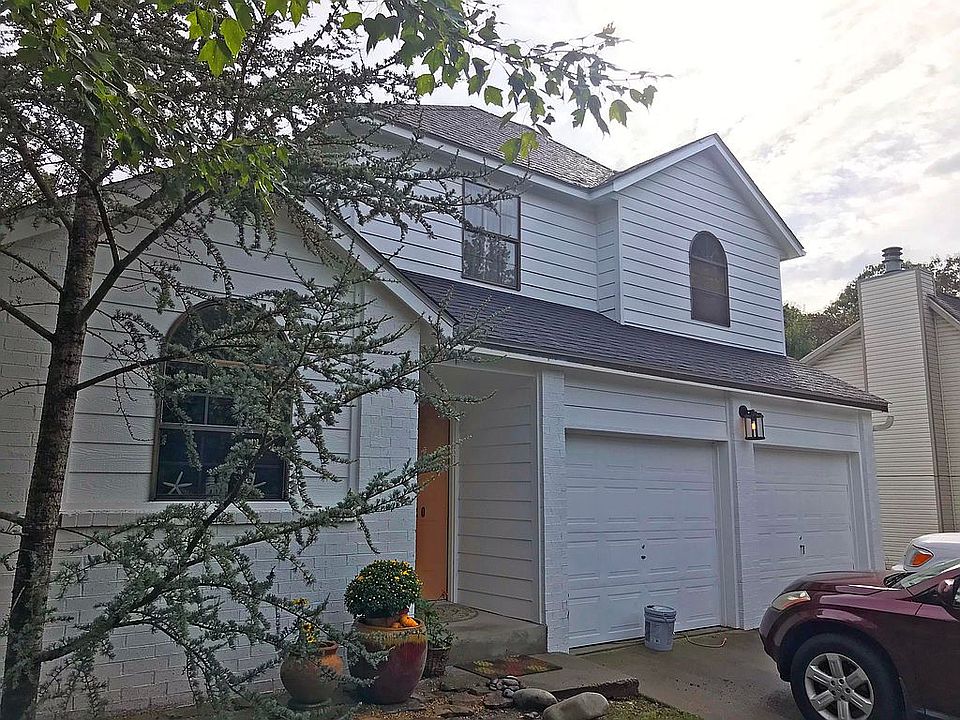 1st image of 520 W 42nd St