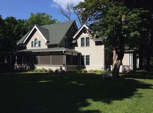 1815 N Shore Dr, Delavan, WI