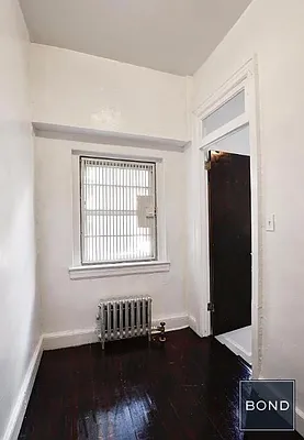 Rented by Bond New York | media 8