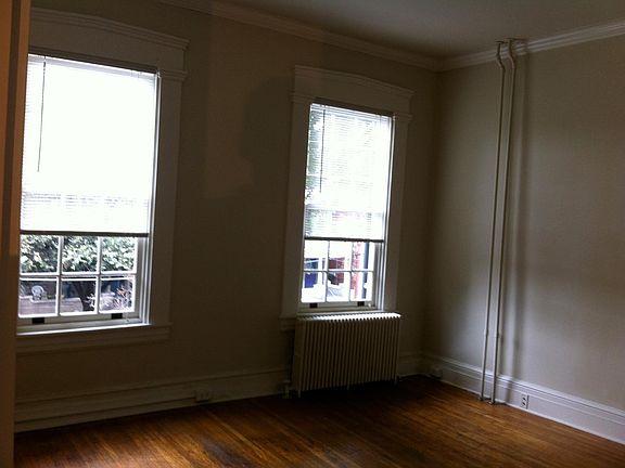 Living Room (overlooks Orange St.
