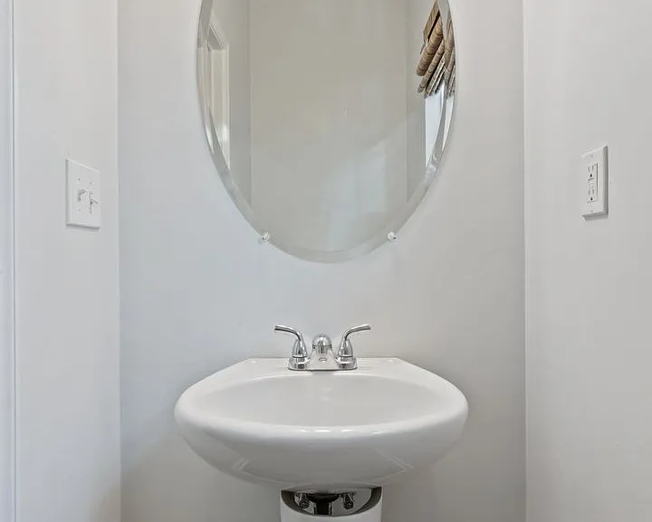 60 Manilla Ln — Photo 10