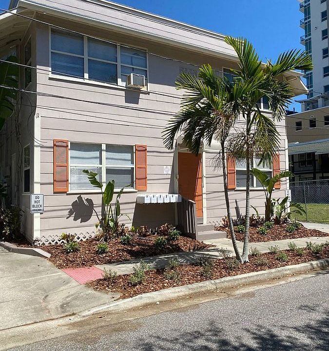 1st image of 445 Delmar Ter S APT 1