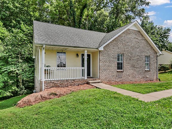 4th image of 931 Drum Ln