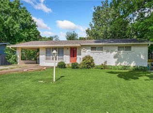 606 NW K St, Bentonville, AR 72712