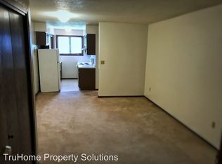 16 2nd St SW APT 13, Hillsboro, ND 58045