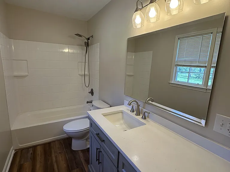 605 Honeysuckle Ln — Photo 10