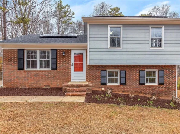 512 Smokeridge Ln, Raleigh, NC 27615