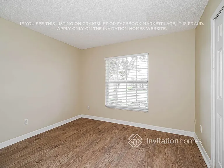 910 Shaw Cir — Photo 13