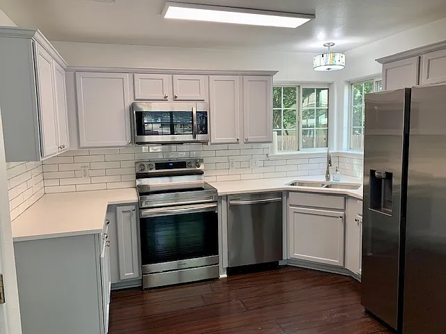 Building Photo - 121 Cypress Ct