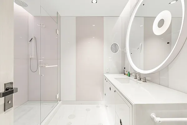 Sold by Compass | media 31