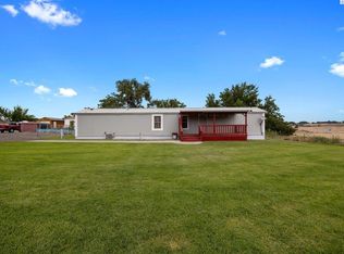 34 Clearview Ln, Burbank, WA 99323