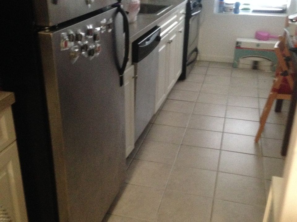 2nd image of 6118 43rd Ave APT 1B