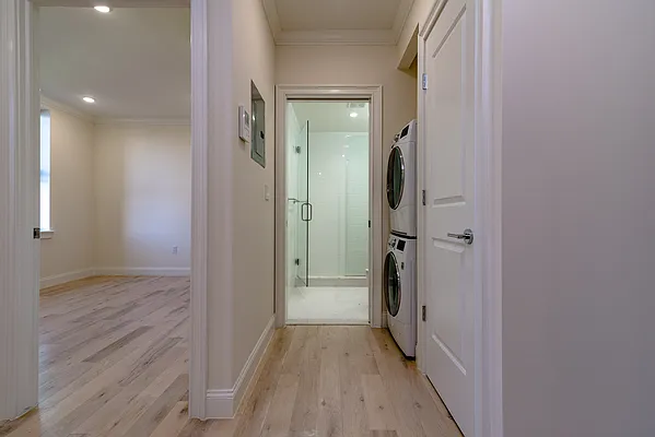 Rented by Dallien Realty Limited Liability Company | media 18