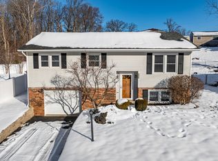 1026 County Line Rd, Batesville, IN 47006