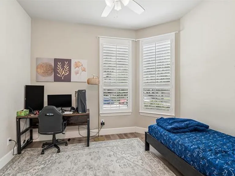 329 Hitch Wagon Dr — Photo 11