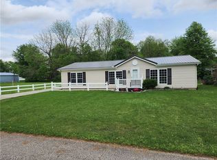 206 1st St, Pleasantville, OH 43148