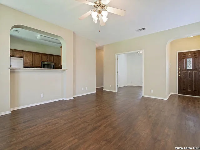 3422 Crimson Stable — Photo 2
