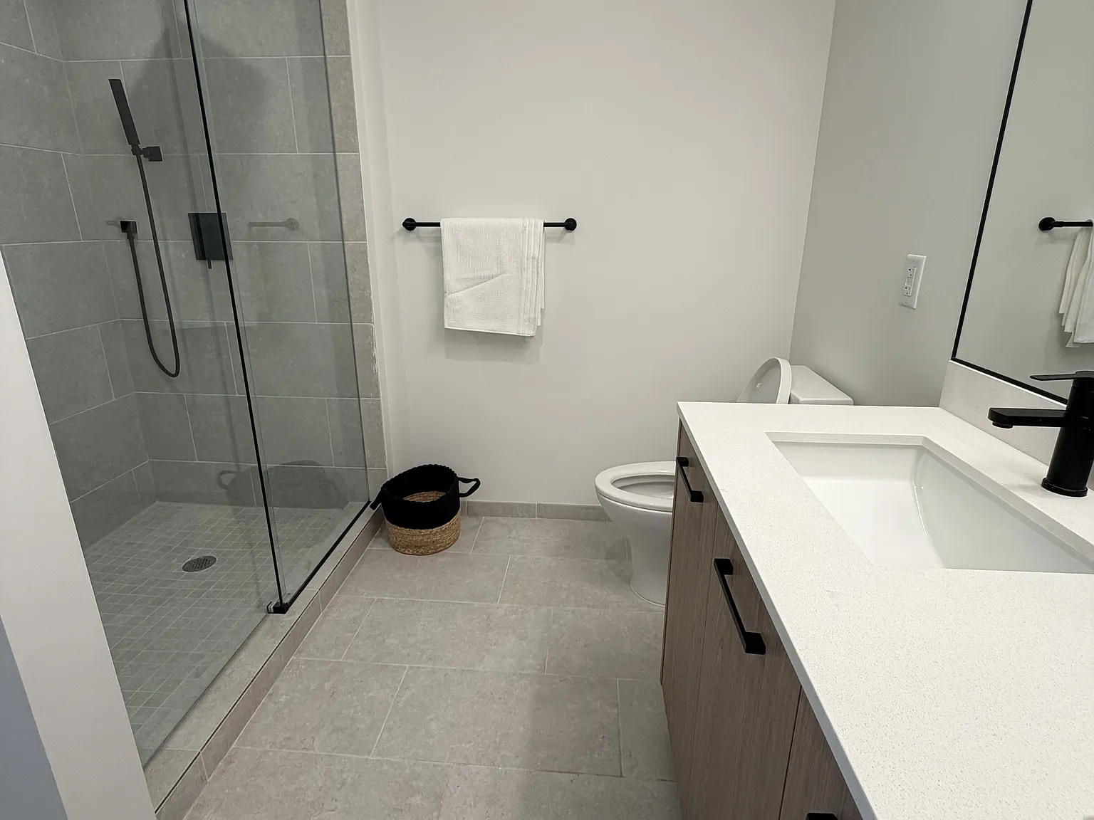 979 East 23rd Street — Photo 4