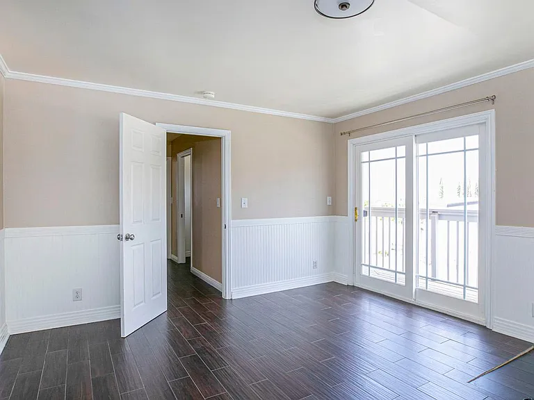 11029 Eldora Ave — Photo 53