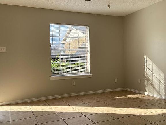 3rd image of 1726 W Sanford St APT E