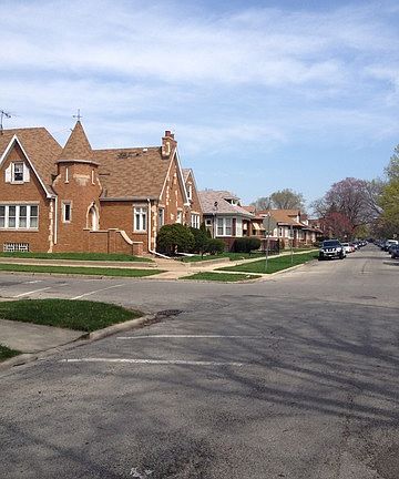 4th image of 8200 S Blackstone Ave