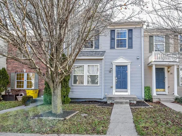 36 Grindstone Dr, Hedgesville, WV 25427