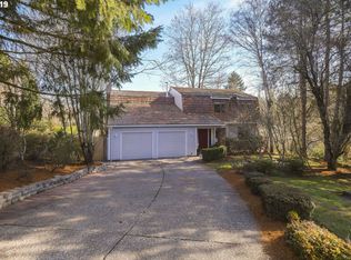 336 Livingood Ln, Lake Oswego, OR