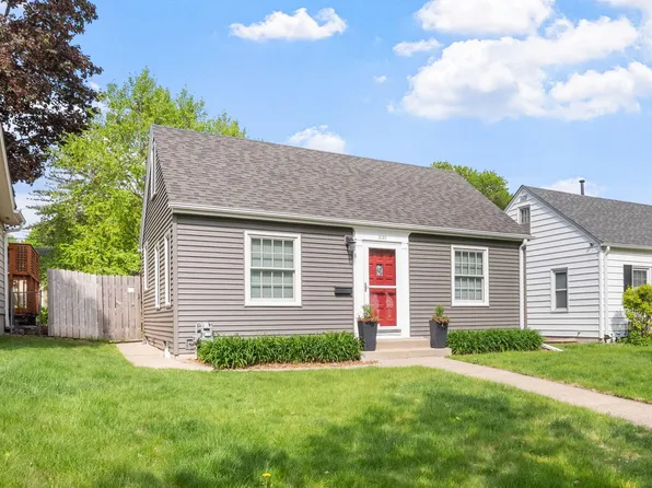 3126 McKinley St NE, Minneapolis, MN 55418