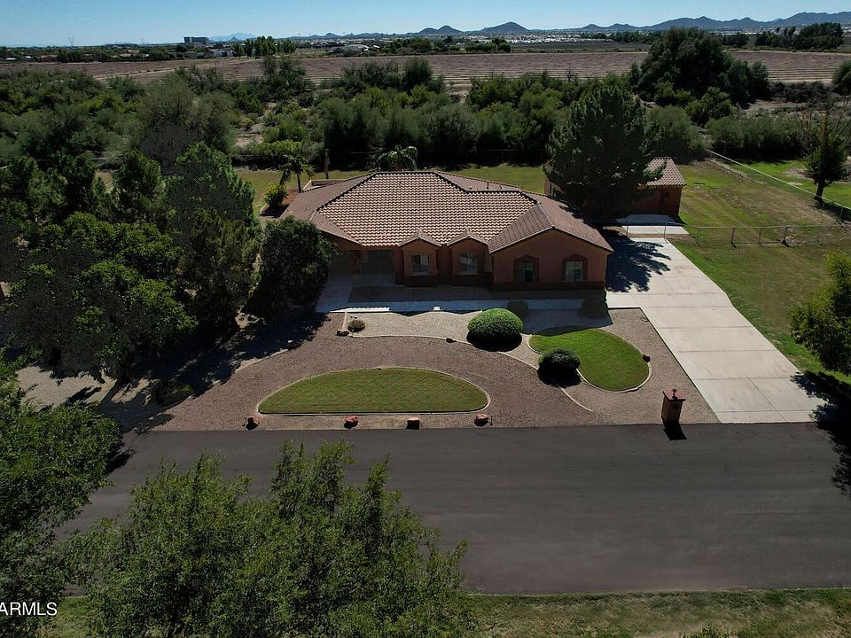 1st image of 1009 W Via De Arboles