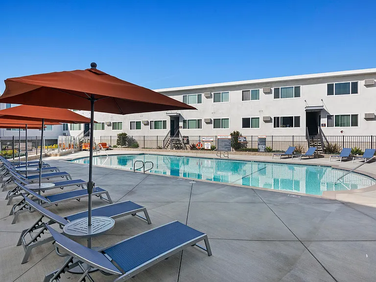 Mission Pointe Apartment Homes — Photo 10