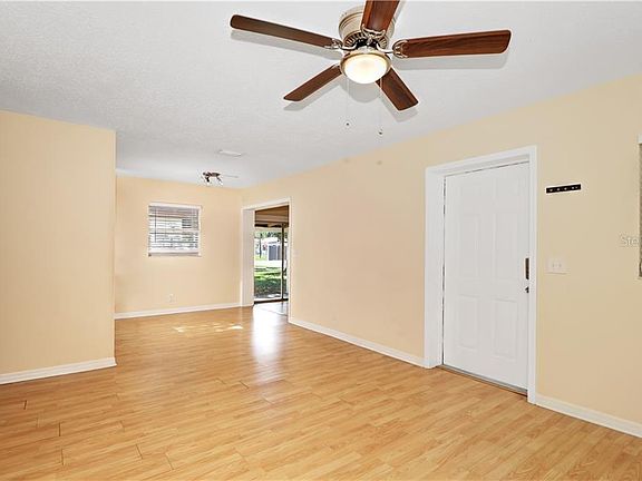 3rd image of 4510 W Rogers Ave