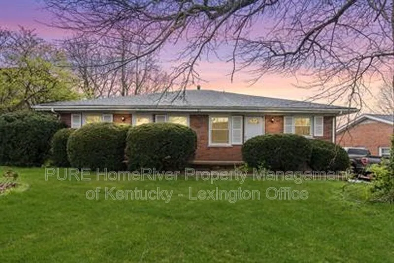 363 Radcliffe Rd #A