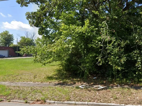 207 1st Street W, Ahoskie, NC 27910