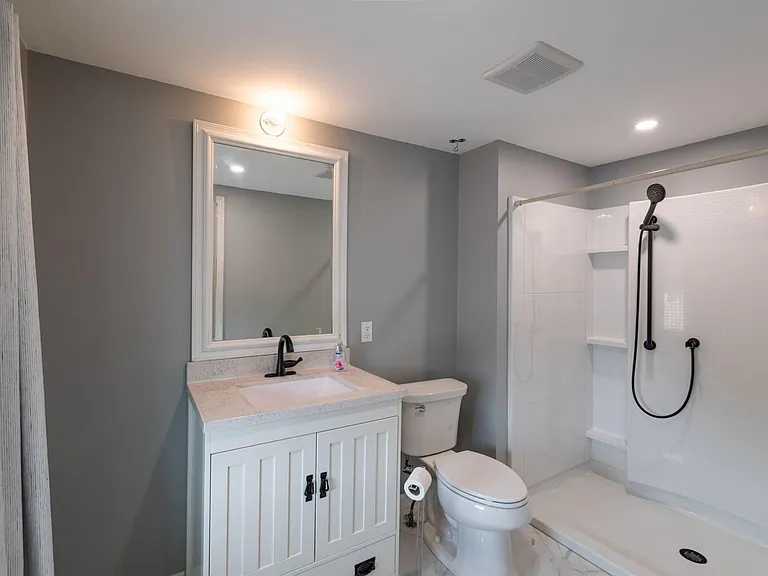 2406 Wood St — Photo 20